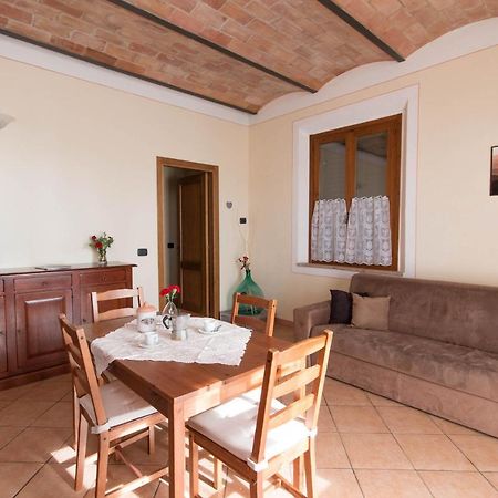 Agriturismo Podere Camollia Costalpino Bagian luar foto