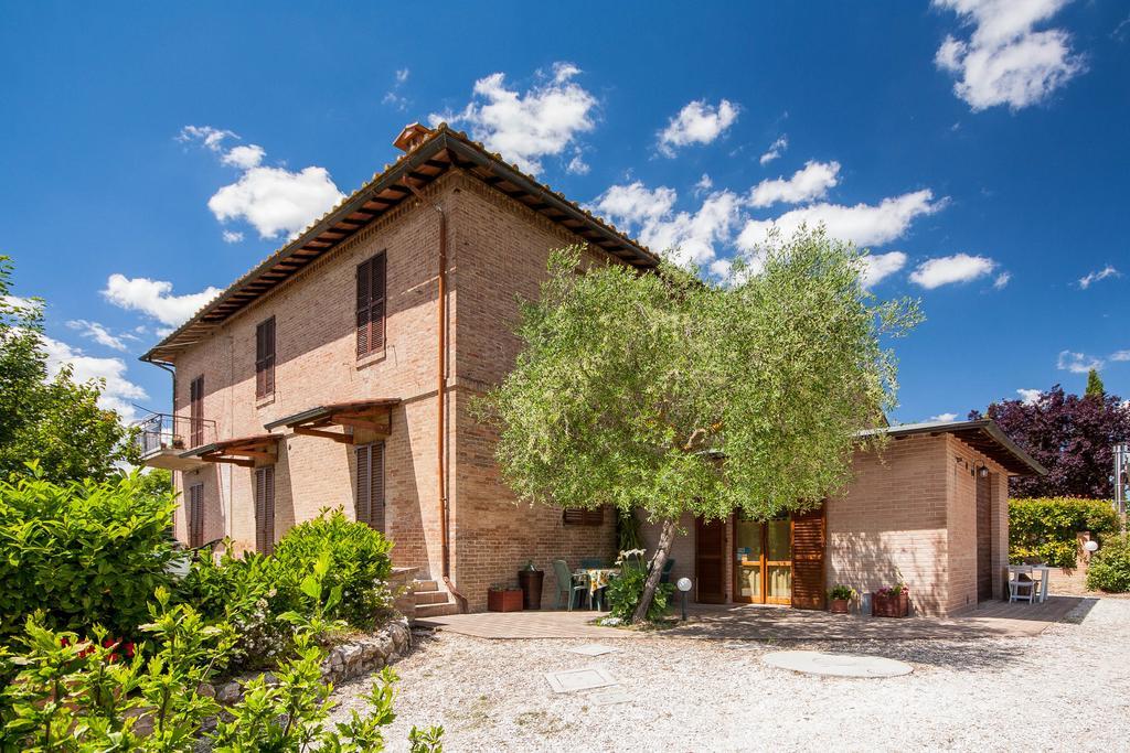 Agriturismo Podere Camollia Costalpino Bagian luar foto